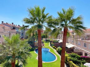 Cheerful center Sitges 5-bedroom/ pool townhouse